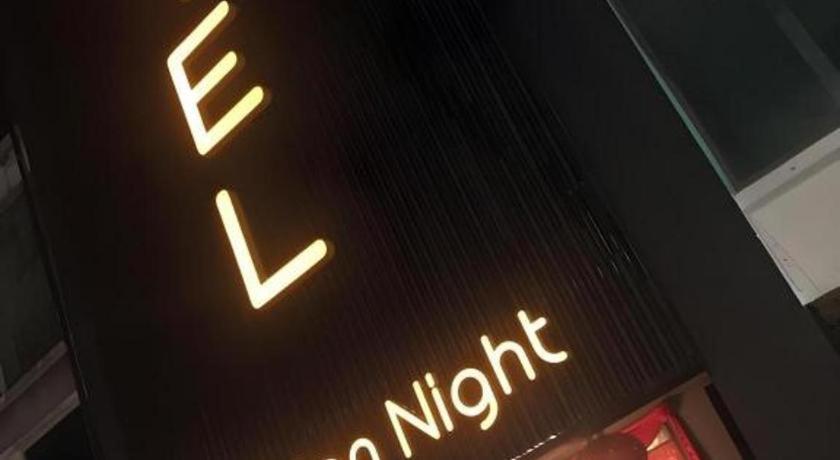 Golden Night Hotel Subang Jaya Exterior photo